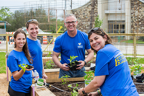 Valero Port Arthur volunteers in community garden