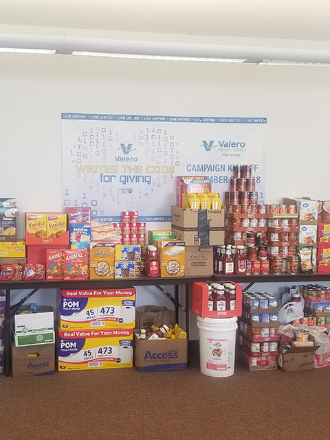 Valero Fort Dodge Food Drive Donations