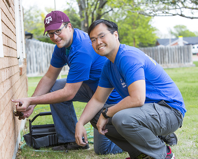 Valero volunteers repair house