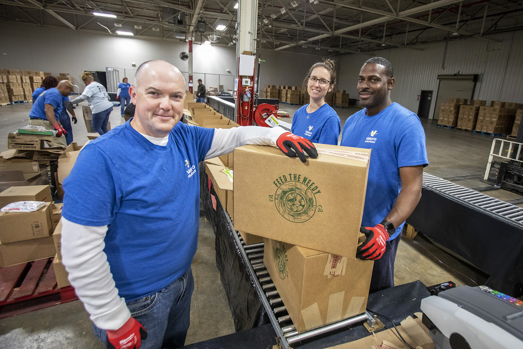 Memphis Volunteers at Feed the Needy