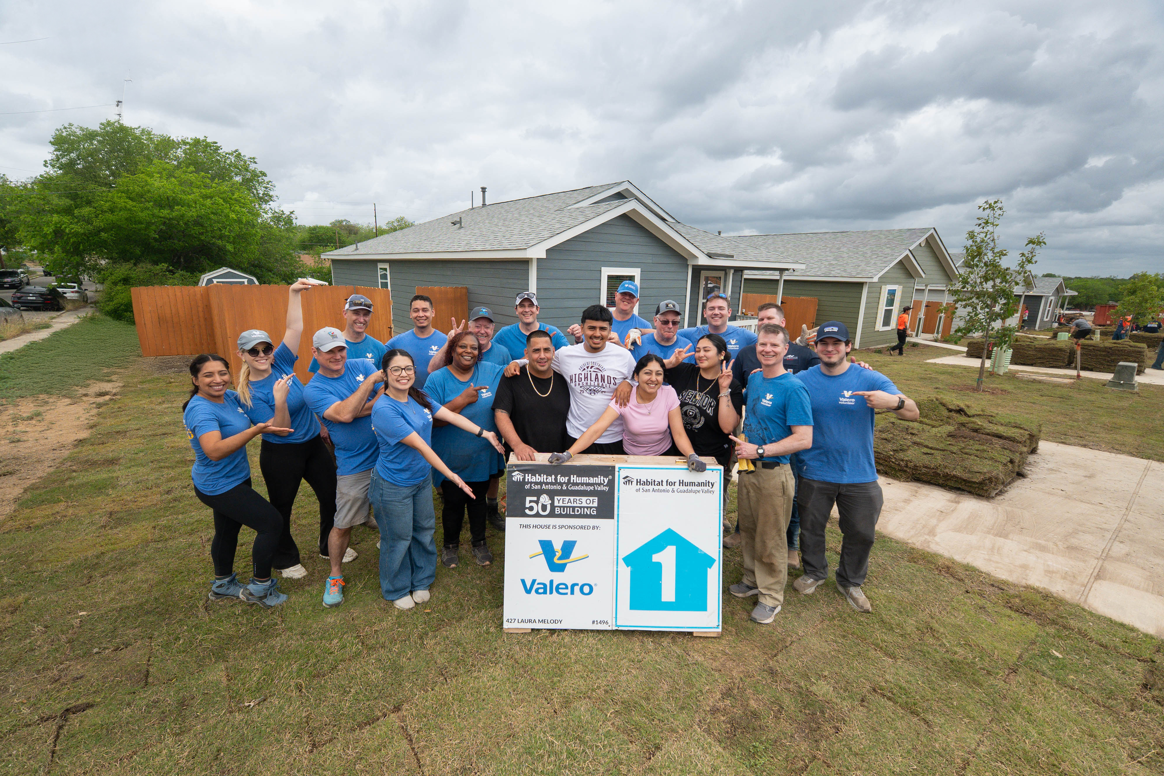 Valero volunteers at Habitat for Humanity