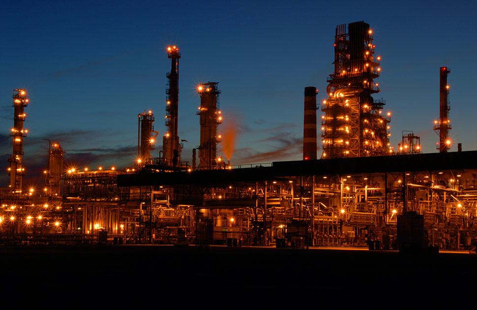 jean gaulin refinery night