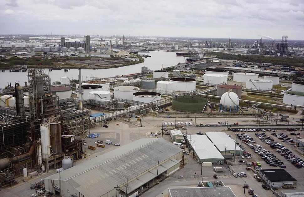 houston refinery aerial