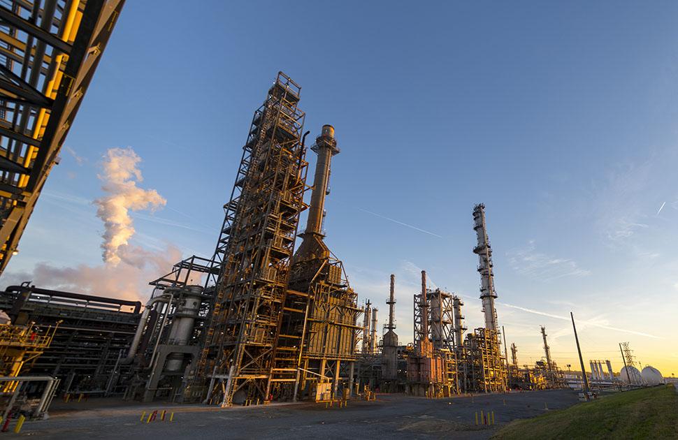 memphis refinery
