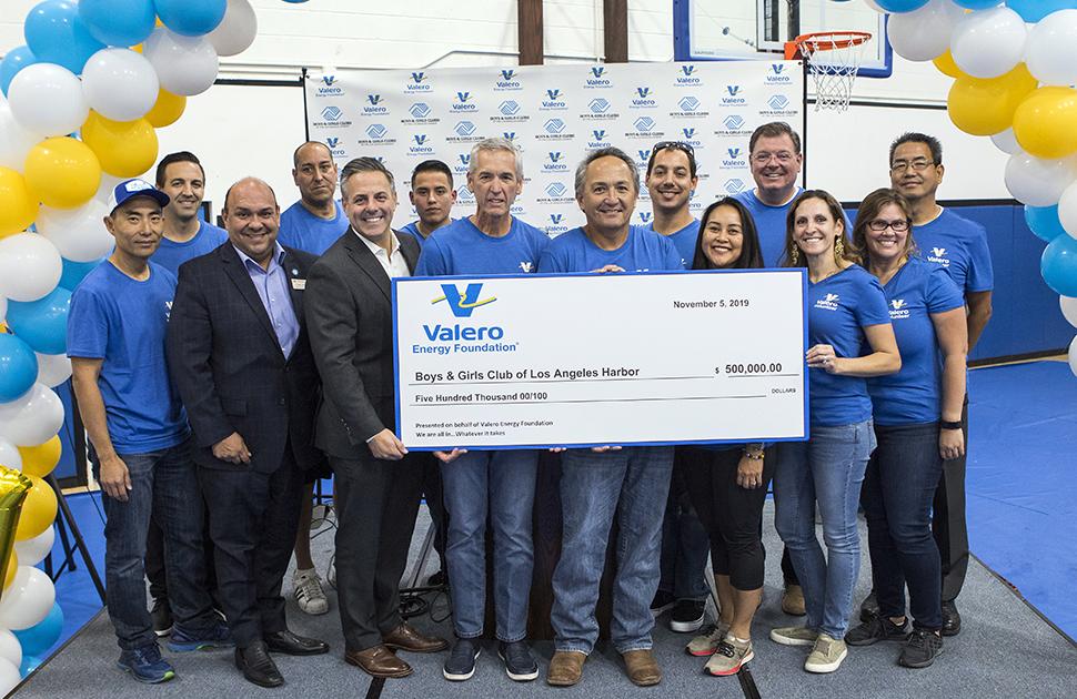 Valero Energy Foundation presents check to Boys & Girls Club of Los Angeles