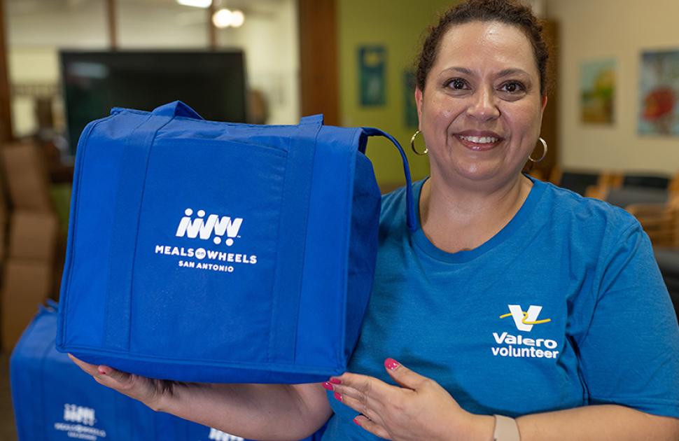 Valero volunteer delivers meals 