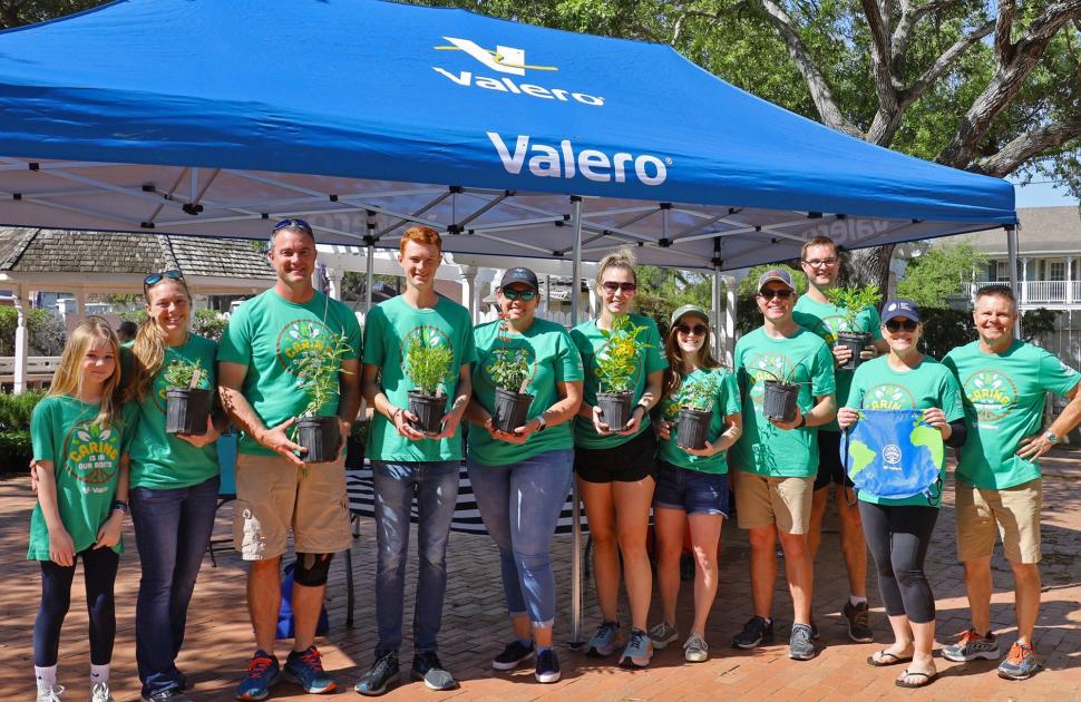 Valero Volunteers distributed free plants and trees to neighbors for Earth Day