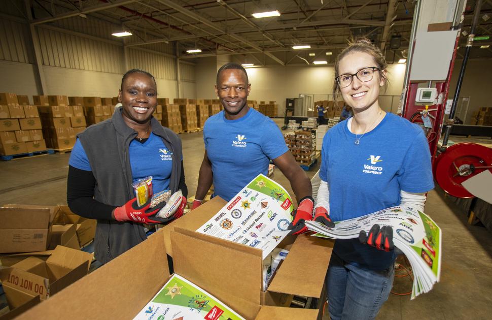 Volunteers at Feed the Needy in Memphis