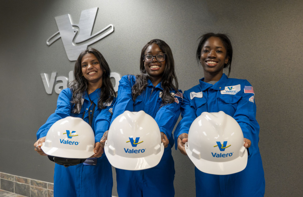 Freshman Engineering Students preparing for a refinery tour