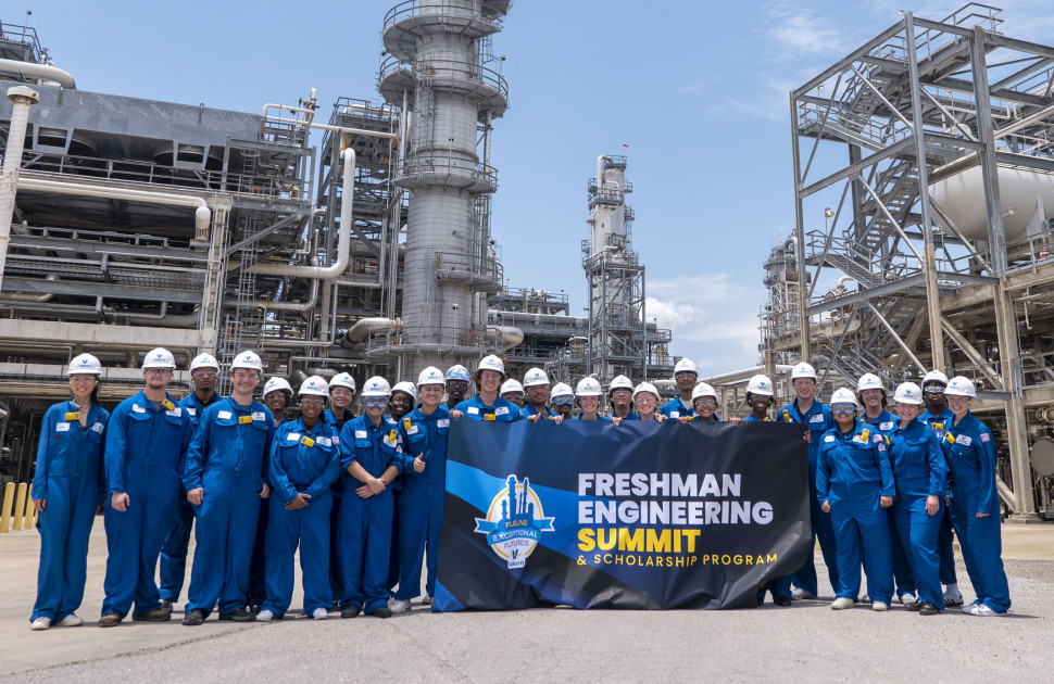 Group Shot of Freshman Engineering Summit students