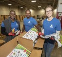 Valero Volunteers at Feed the Needy