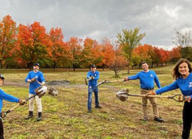 Valero Quebec volunteers plant trees