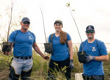 Volunteers at the Pontchartrain Tree Planting