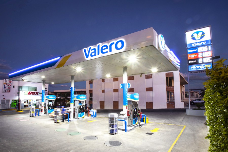 Valero Station in Guadalajara 
