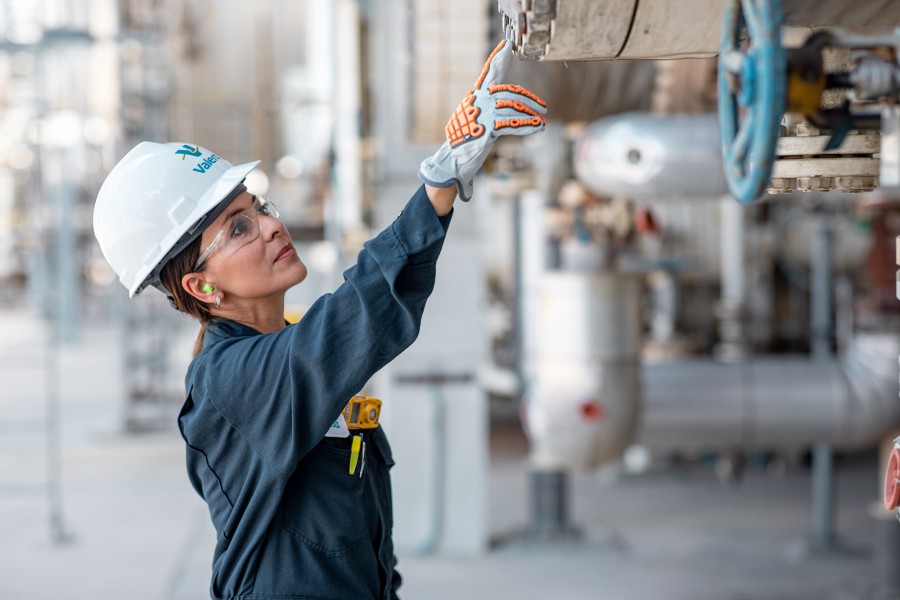 Employee at the Corpus Christi Refinery