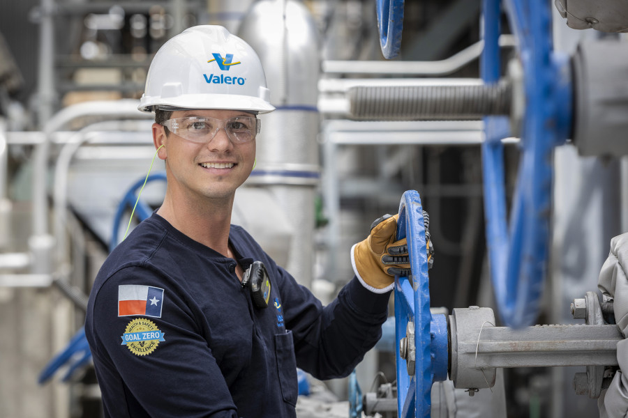 Valero Port Arthur Refinery Employee