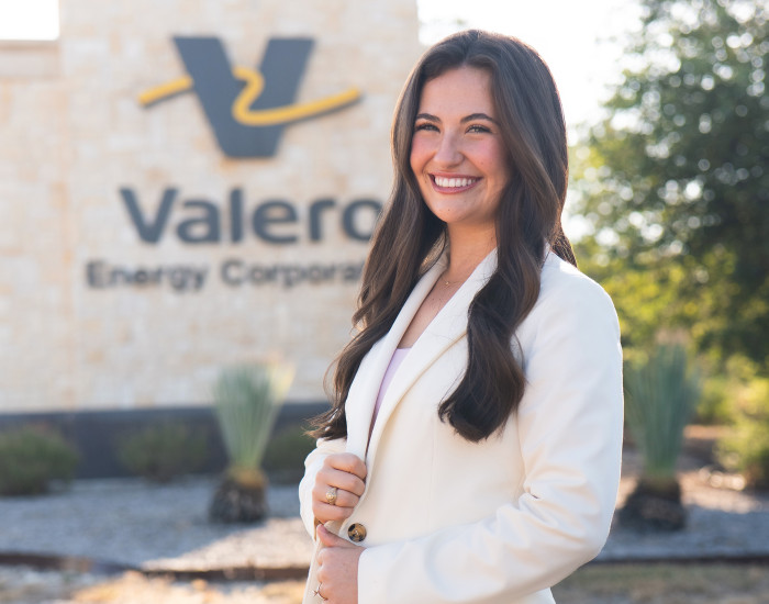 Valero Employee at Corporate Headquarters